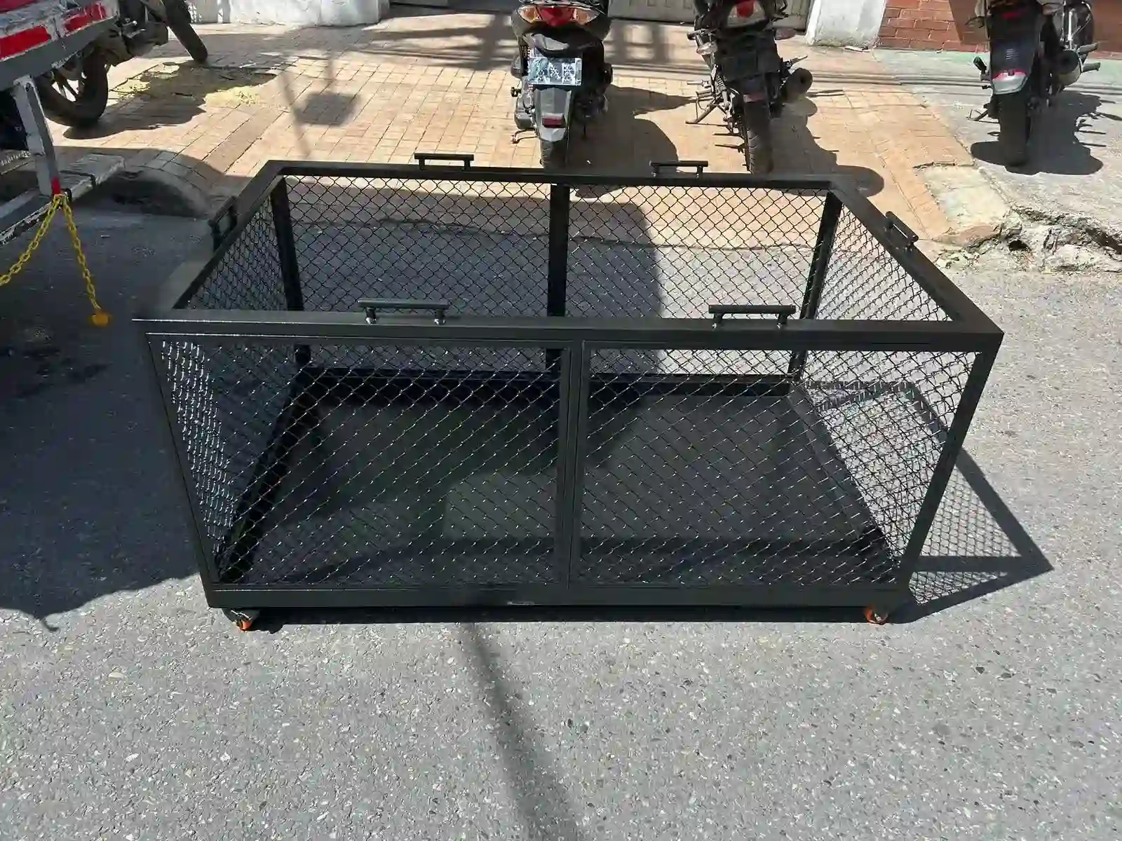 Cajones de servicio en acero